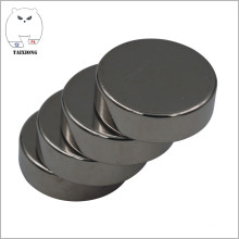 Increíblemente fuerte Fuerza de extracción de 30 libras Potente Rare Earth Metal Neodymium imán para herramientas colgantes